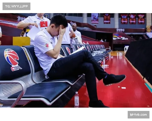 海登海姆客场0-6溃败，垫底困境中主帅面临下课危机