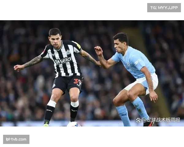 吉马良斯角球直接破门,纽卡球员狂欢庆祝历史性时刻 吉马良斯角球直接破门,纽卡球员狂欢庆祝历史性时刻