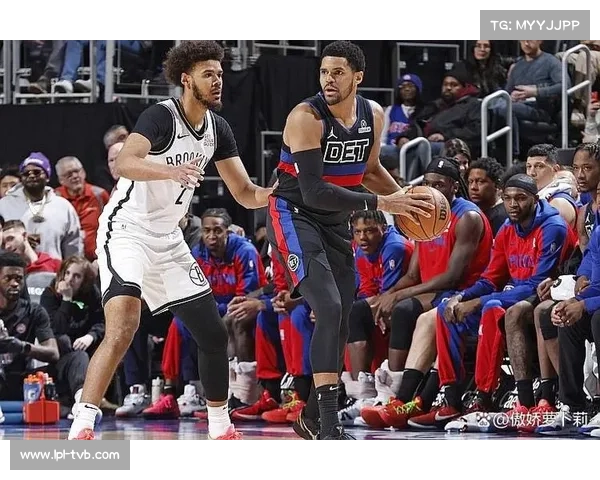 杜伦复出助活塞内线优势，团队深度消耗对手体能